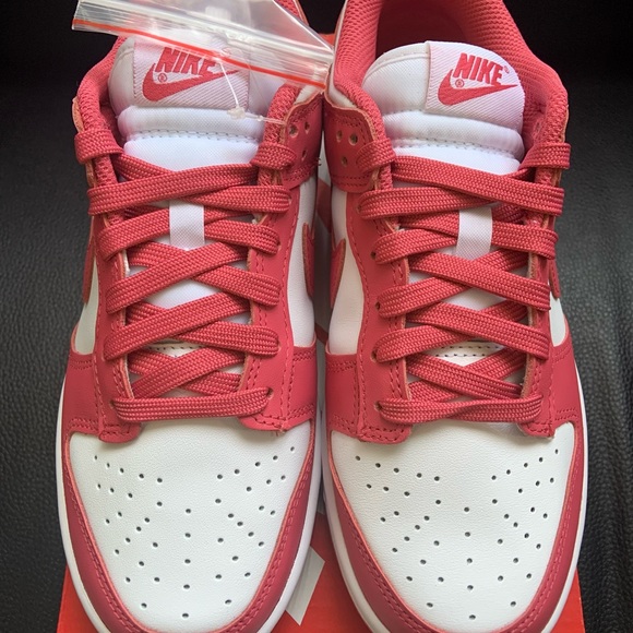 WOMENS Nike Dunk Low 🌸 Archeo Pink - Picture 3 of 6